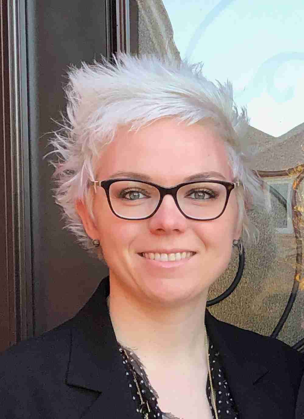 headshot of Michelle McKay