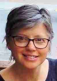 headshot of Rhonda Miller