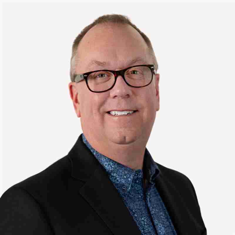 headshot of Ian Cuthbertson